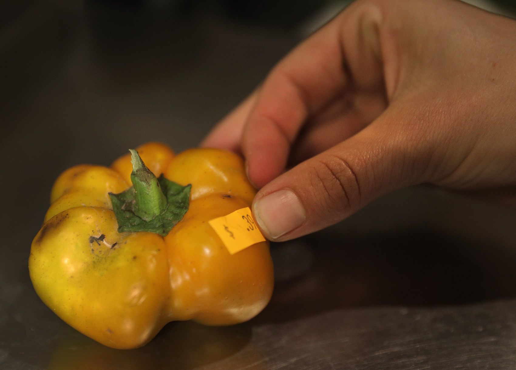 Ugly produce gains market in St. Louis